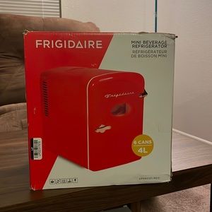Frigidaire 6-can mini retro beverage fridge